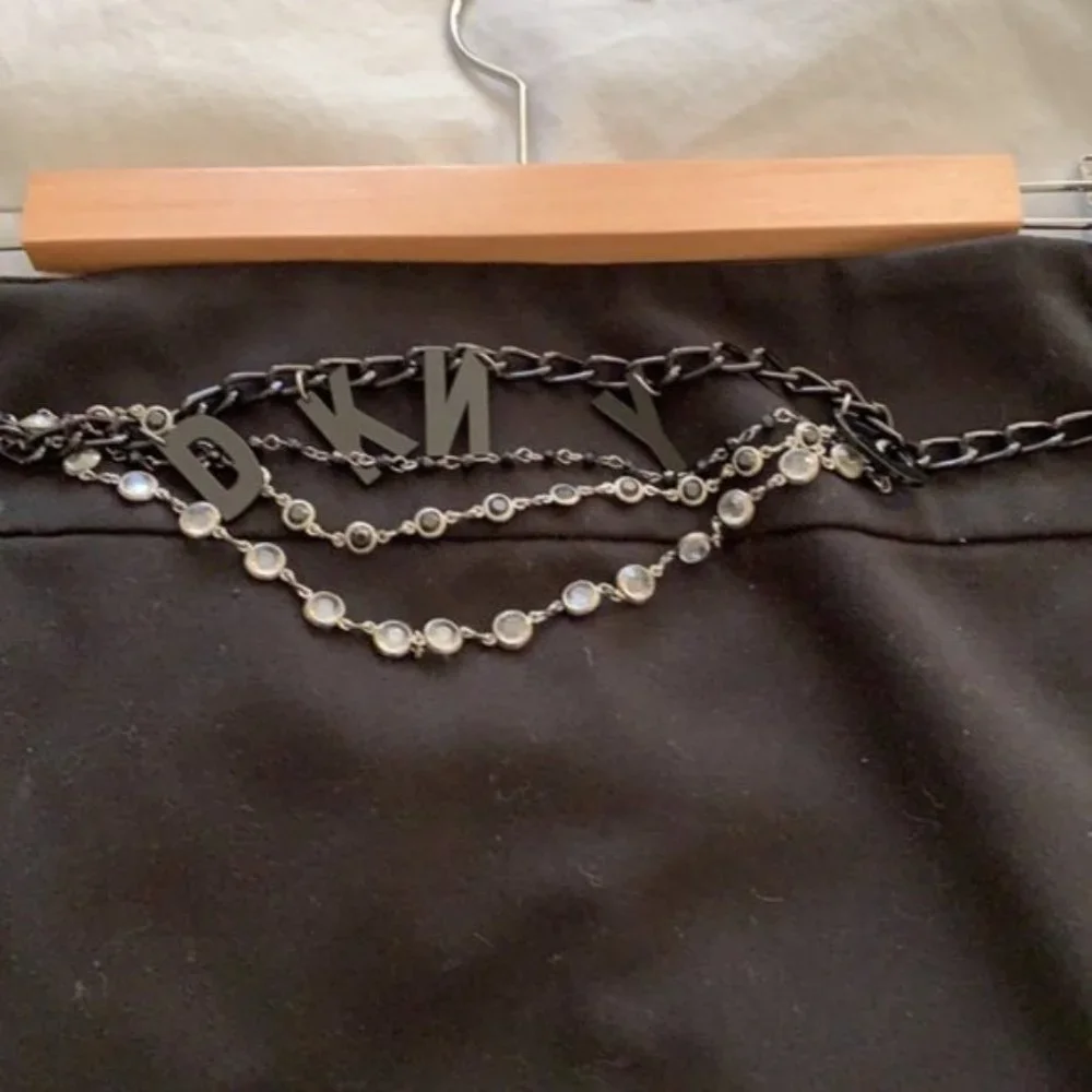 Donna Karen Skirt.. - Picture 1 of 4